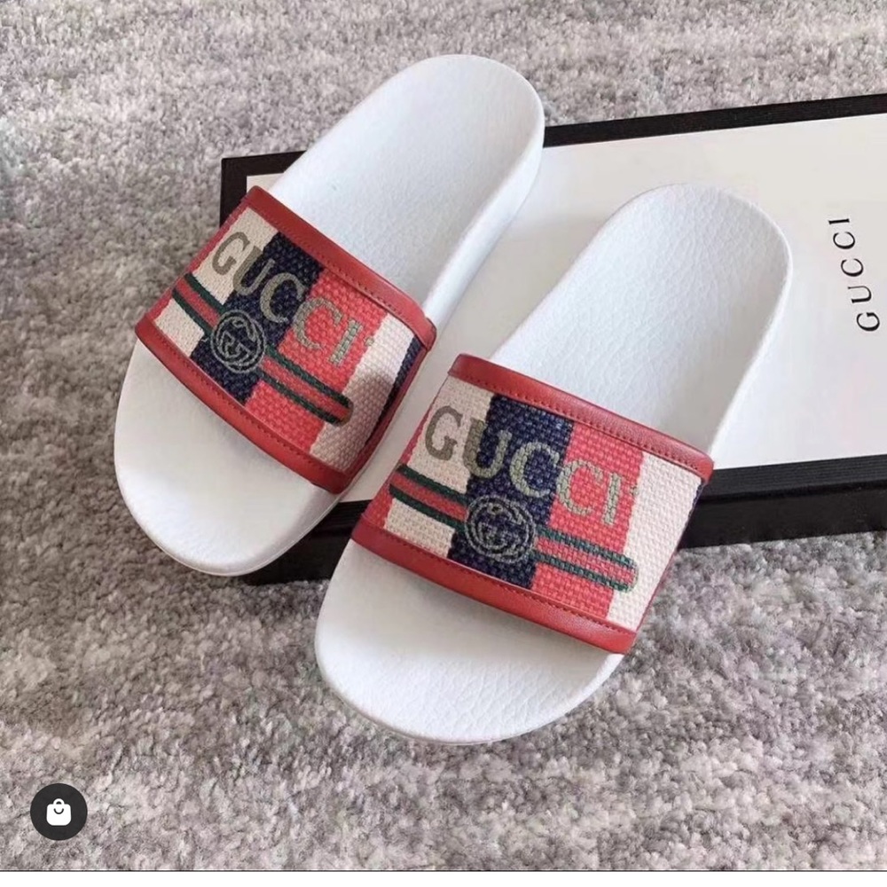 Authentic Gucci pool slides in great shape